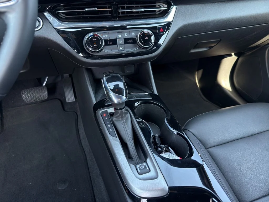 2025 Buick Envista Sport Touring - Photo 15