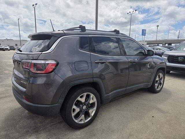 Used 2019 Granite Crystal Metallic Clearcoat Jeep Limited image 4
