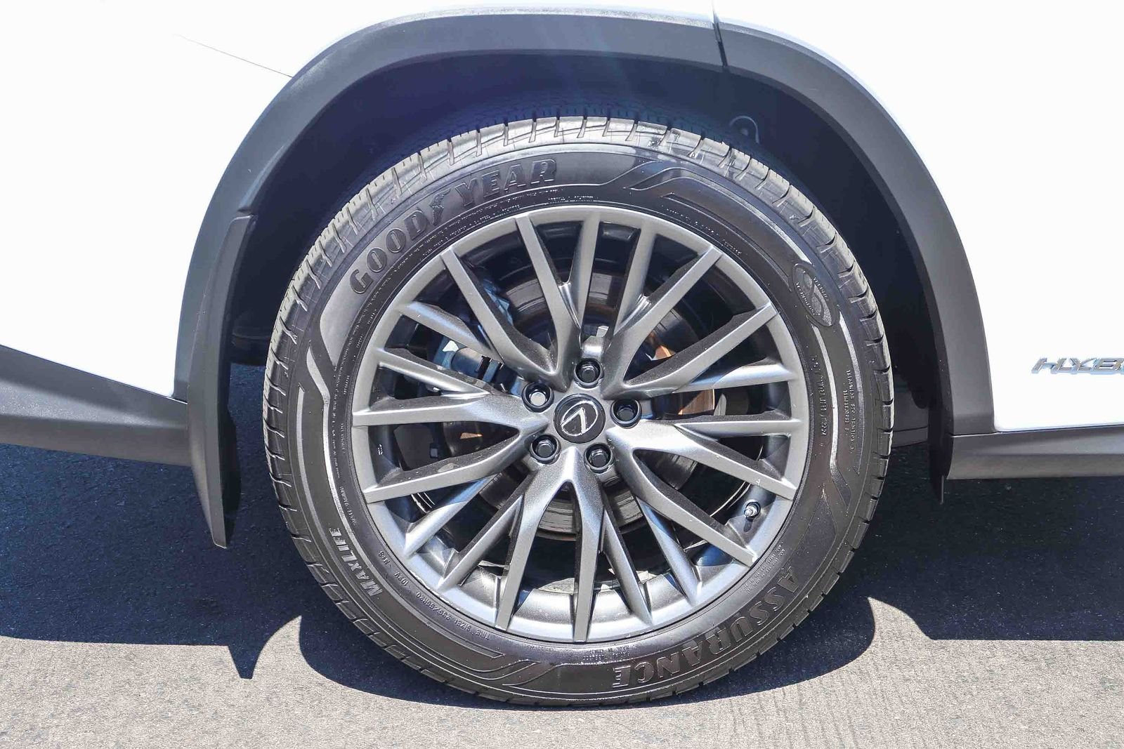 Used 2020 White Lexus 450h F Sport image 9