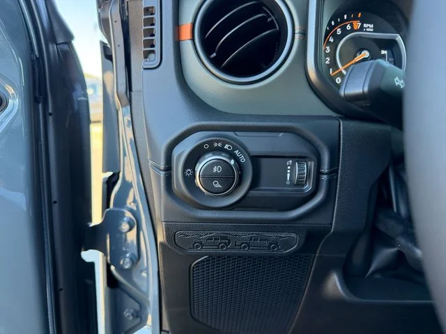 New 2026 Anvil Clear-Coat Exterior Paint Jeep Mojave X image 20