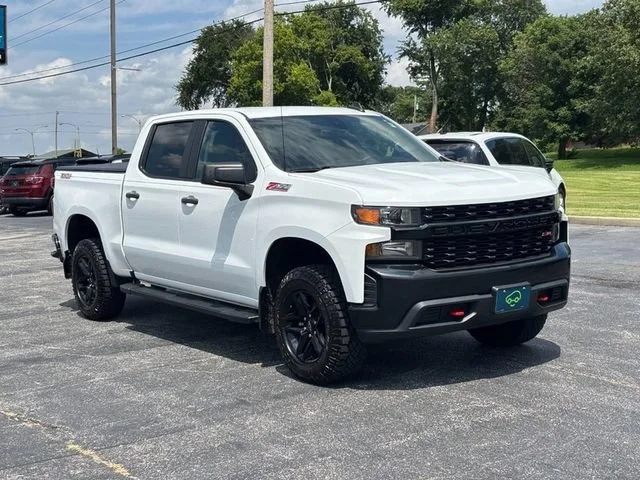 Certified Used 2021 SUMMIT WHITE Chevrolet Custom Trail Boss image 7