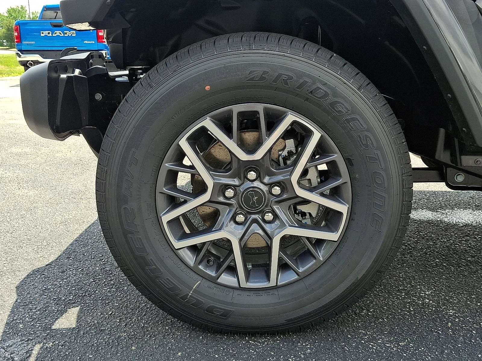 2025 Jeep Wrangler 4-Door Sahara - Photo 19