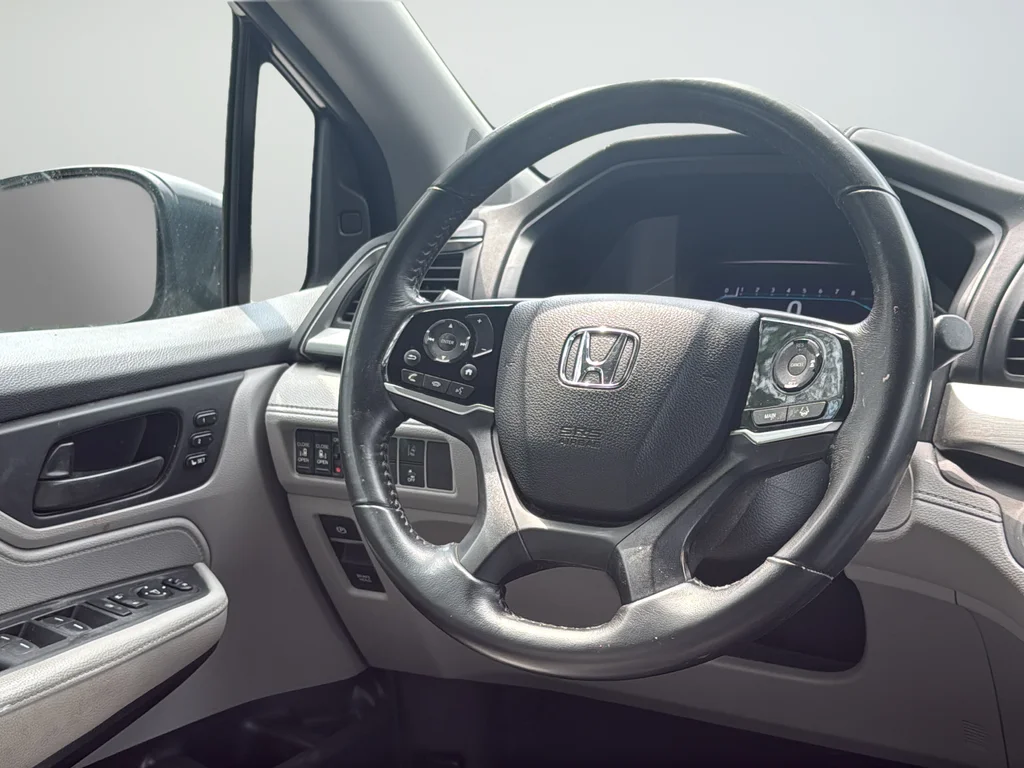 Used 2019  Honda EX-L image 36