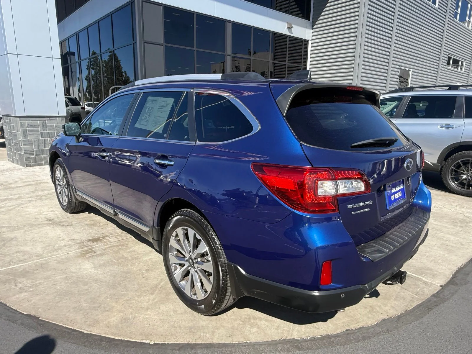Used 2017 Lapis Blue Subaru 2.5i image 7