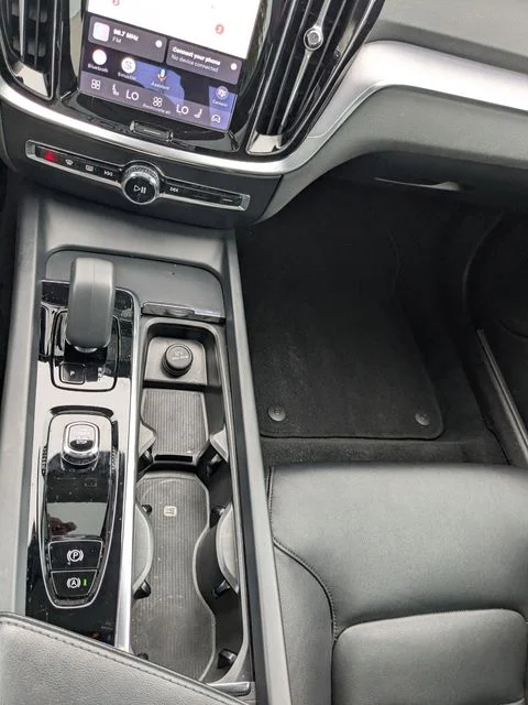 Used 2024 Denim Blue Metallic Volvo B5 Core Dark Theme image 22