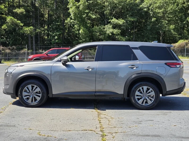 Used 2022 Gun Metallic NISSAN S image 2