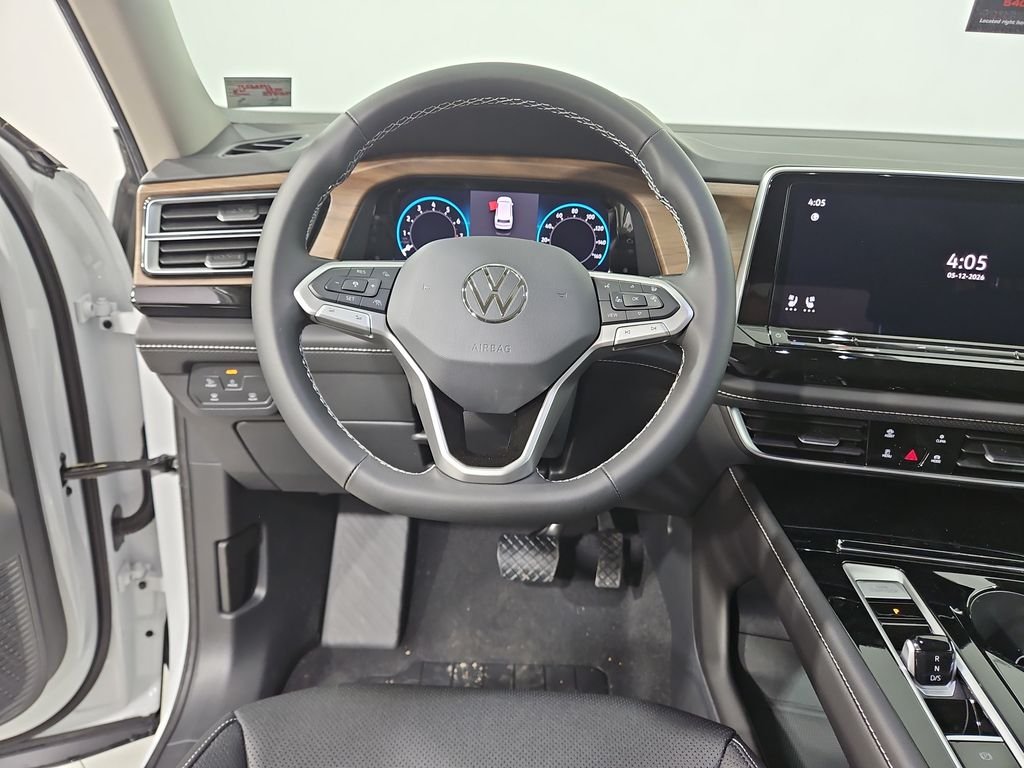 New 2026 White/off-white Volkswagen SE w/Technology image 13