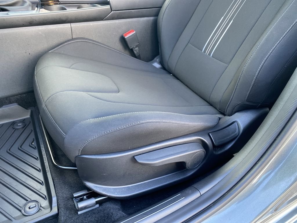 2025 Hyundai Elantra SEL - Photo 12