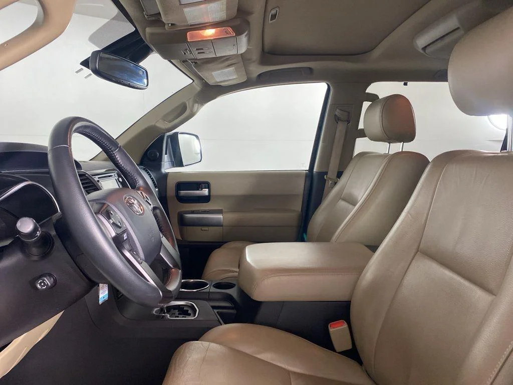 Used 2018 Midnight Black Metallic Toyota Limited image 28