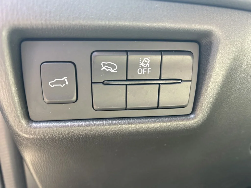 Used 2020 Blue Mazda Grand Touring Reserve image 12