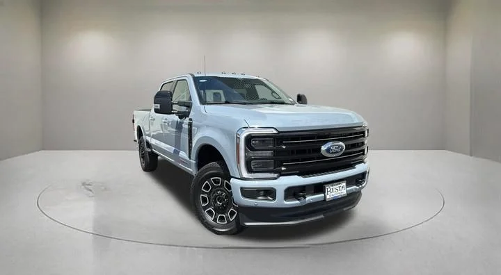 2026 Ford F-250 Platinum 4x4 Crew Cab 8' Box's photo