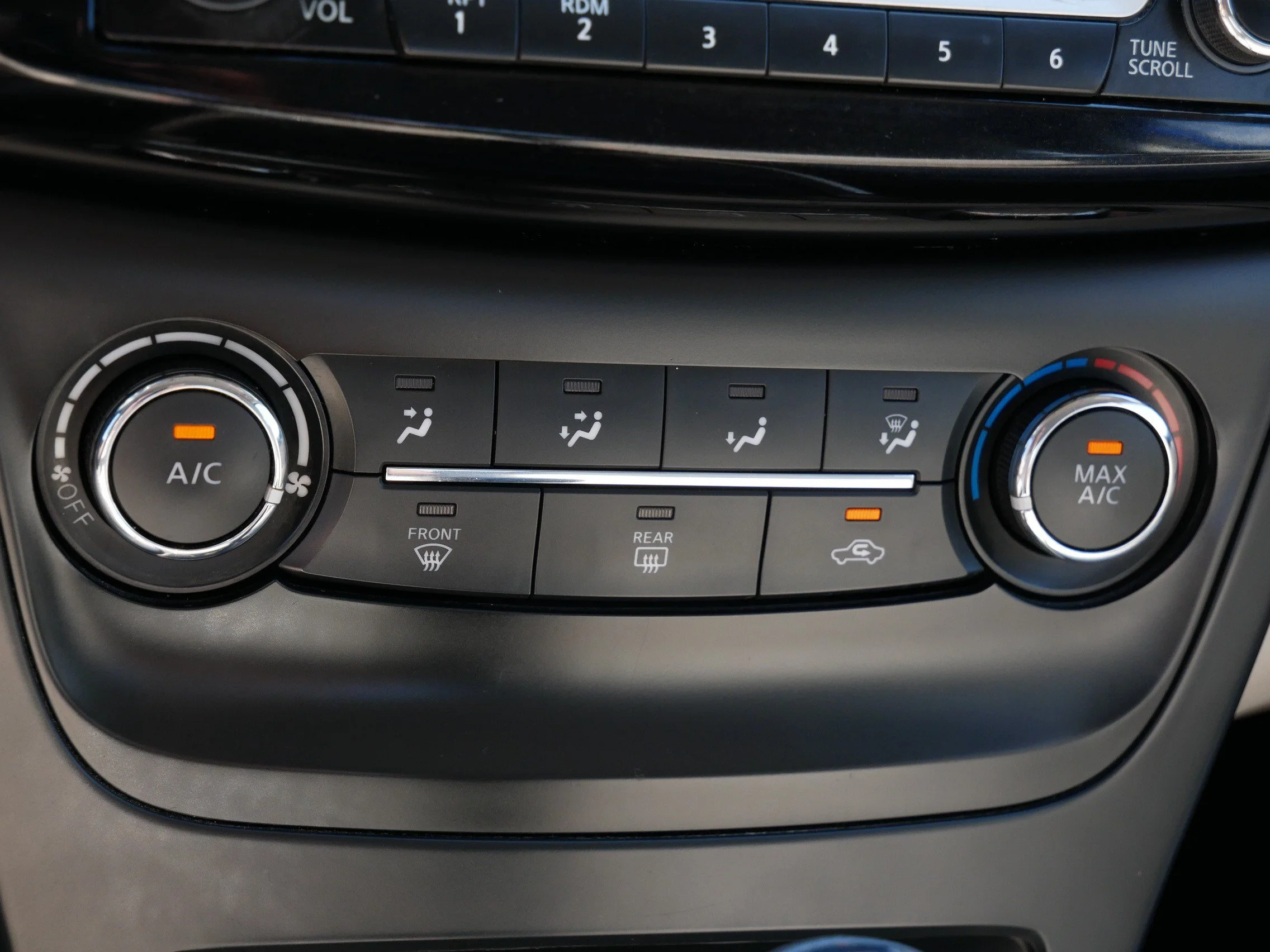 Used 2016 Deep Blue Pearl Nissan SV image 23