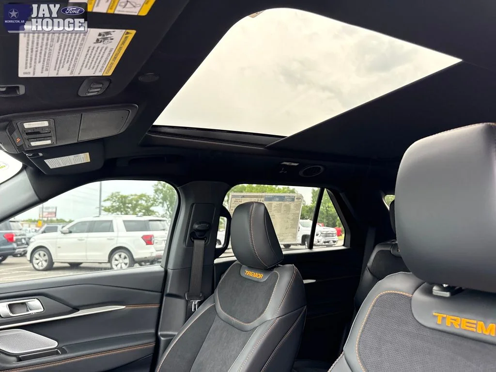 New 2026 Marsh Gray Ford Tremor® image 25