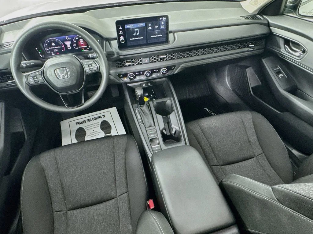 Used 2026 Silver Honda SE image 27