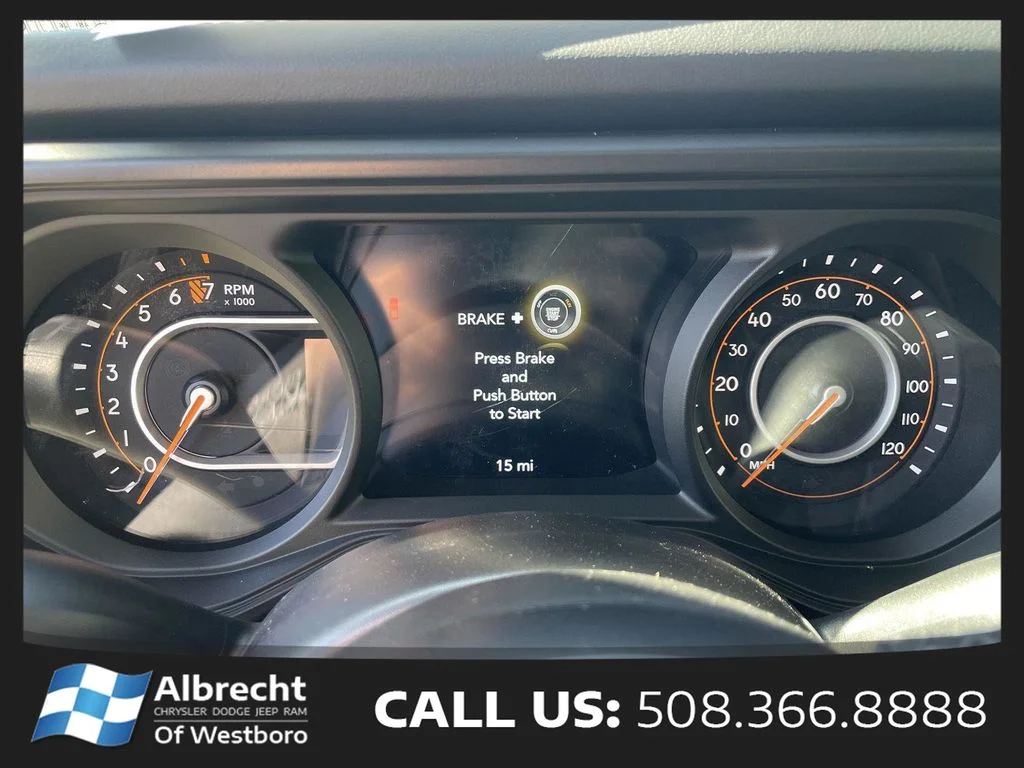 New 2026 Bright White Clear-Coat Exterior Paint Jeep Sahara image 21