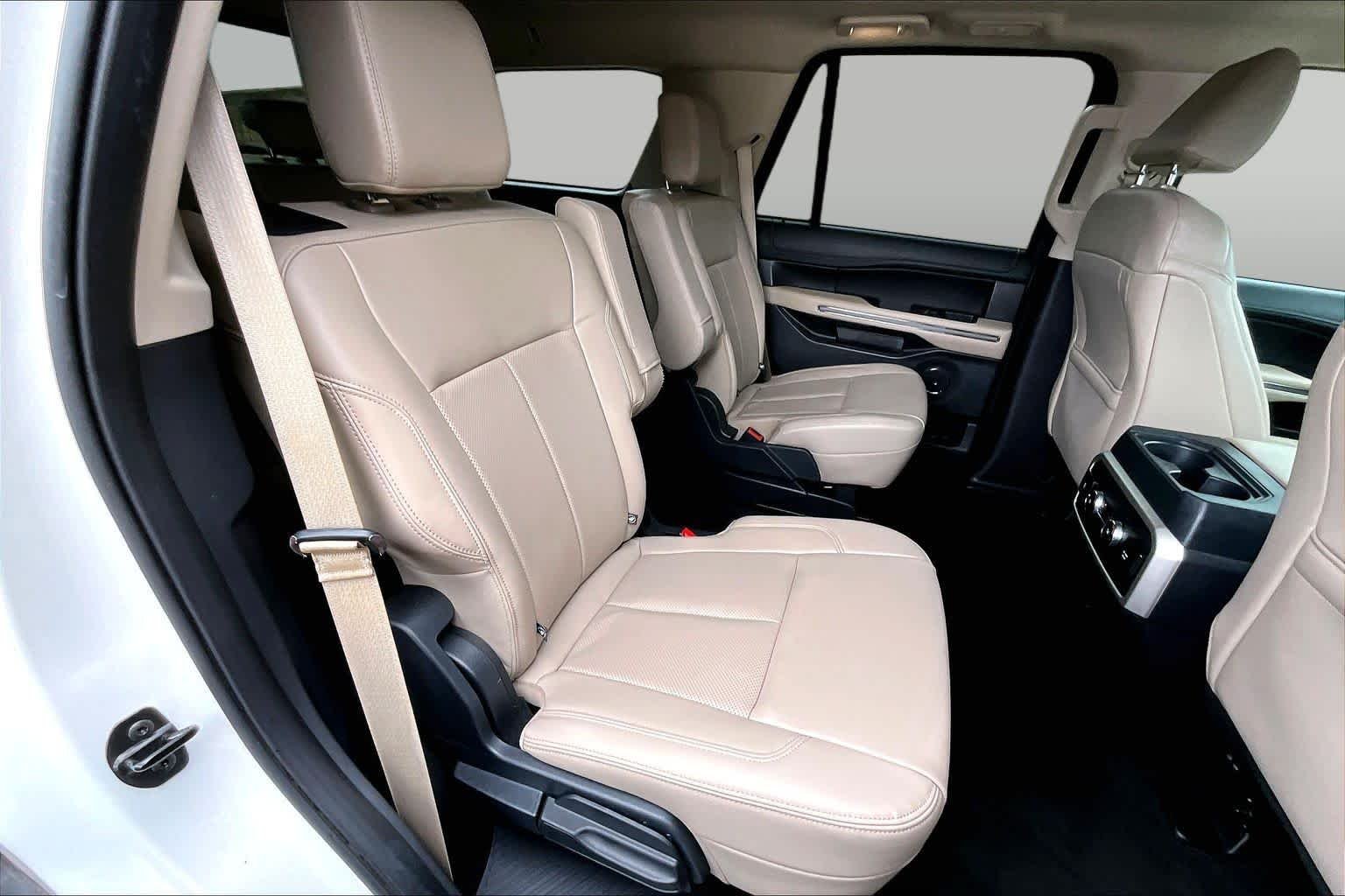Used 2024 Star White Metallic Tri-Coat Ford XLT image 20