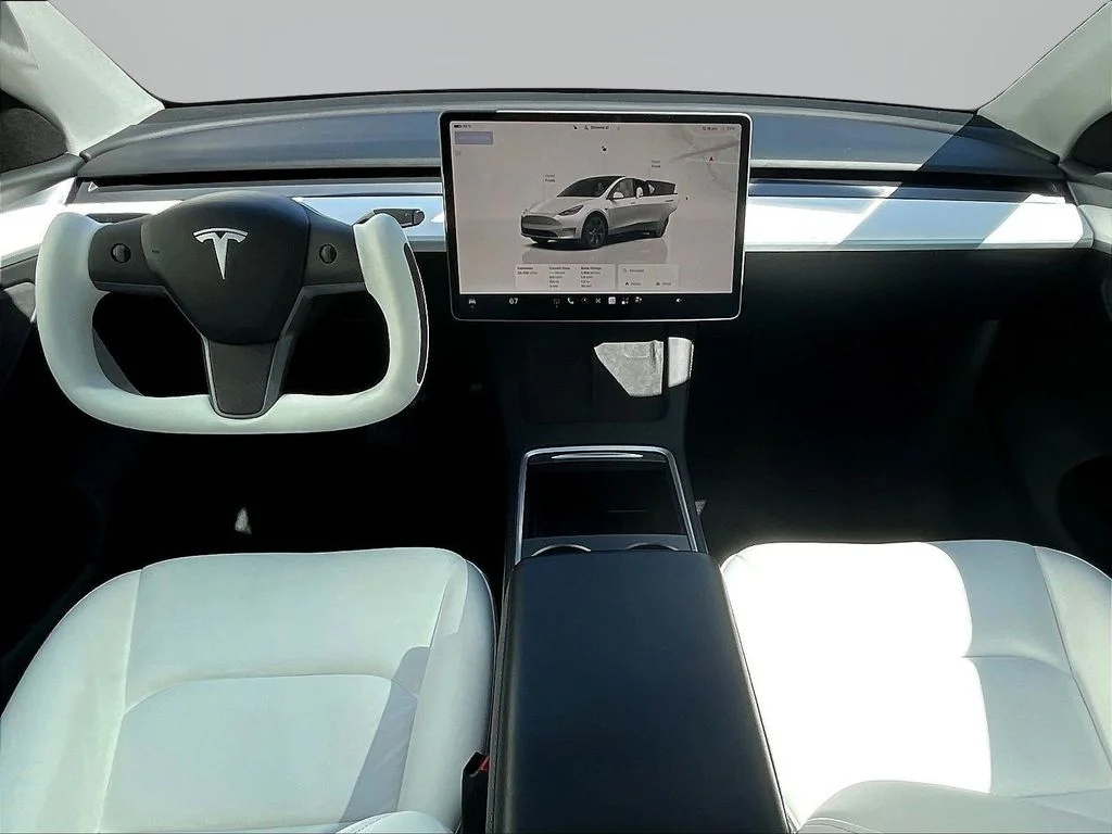 Used 2024 White Tesla Long Range image 9
