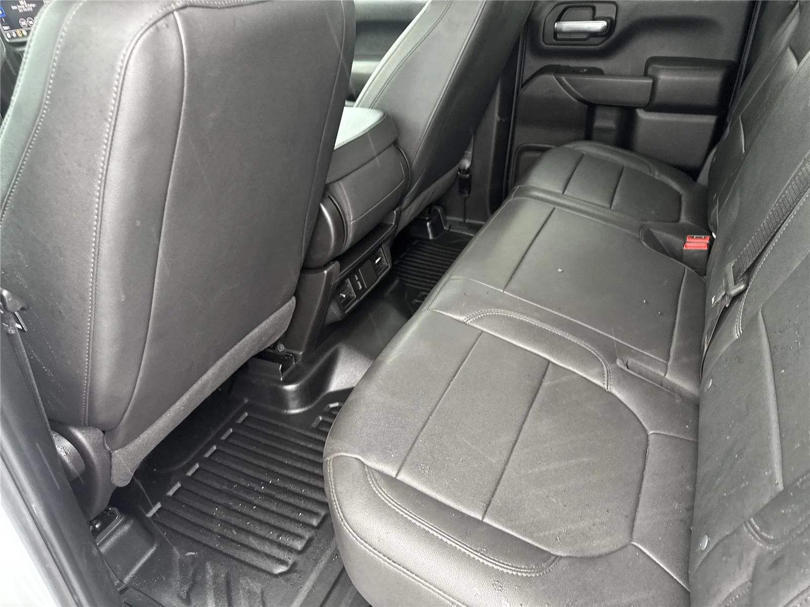 Used 2025 Summit White GMC Pro image 30