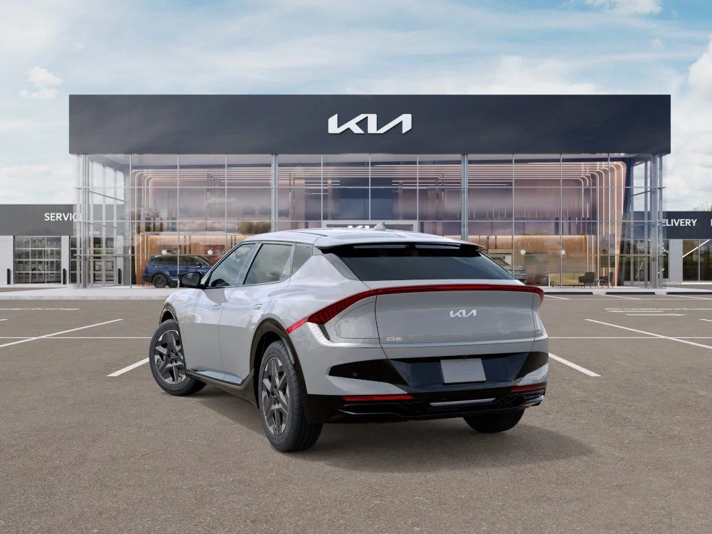 New 2026 Wolf Gray Kia Light image 4