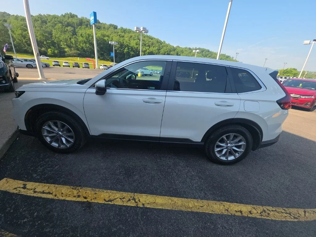 Used 2024 White Honda EX image 6