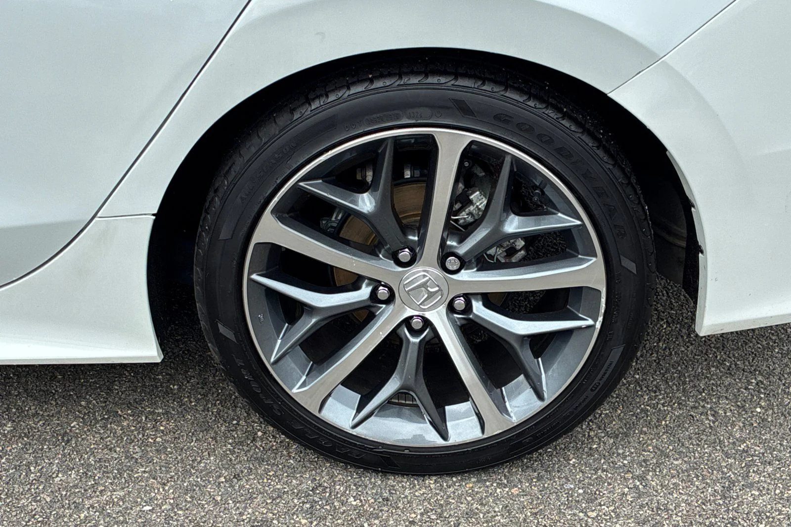 Used 2024 Platinum White Pearl Honda Touring image 42