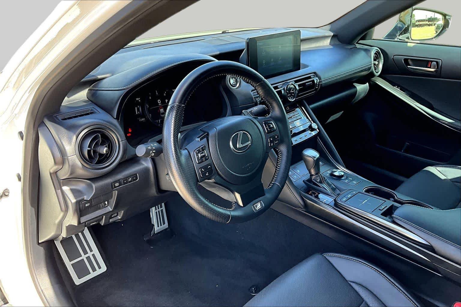 Used 2024 Ultra White Lexus F SPORT image 18