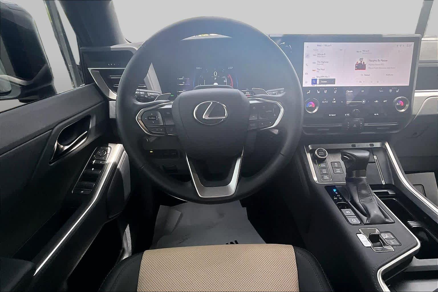 Used 2025 Incognito Lexus Overtrail image 6