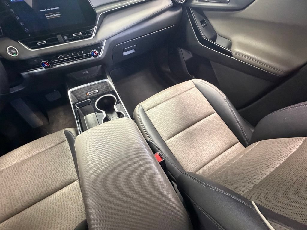 Used 2025 Cacti Green Chevrolet LT image 12
