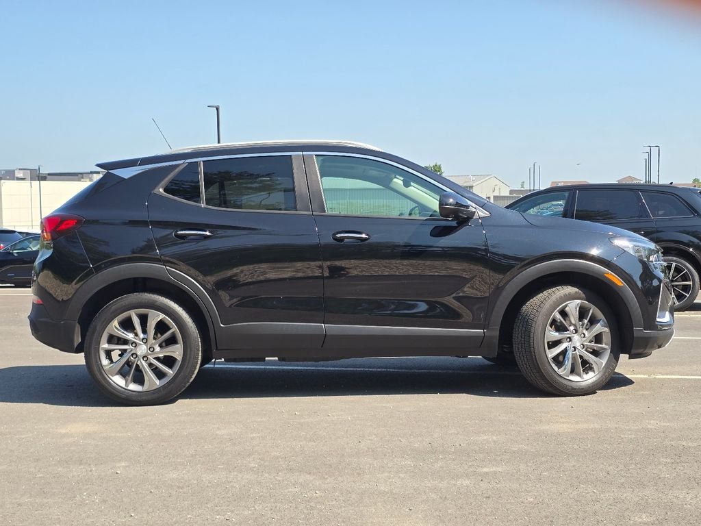Used 2020 Black Buick Select image 23