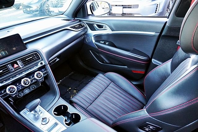 Used 2023 White Genesis 2.0T image 21