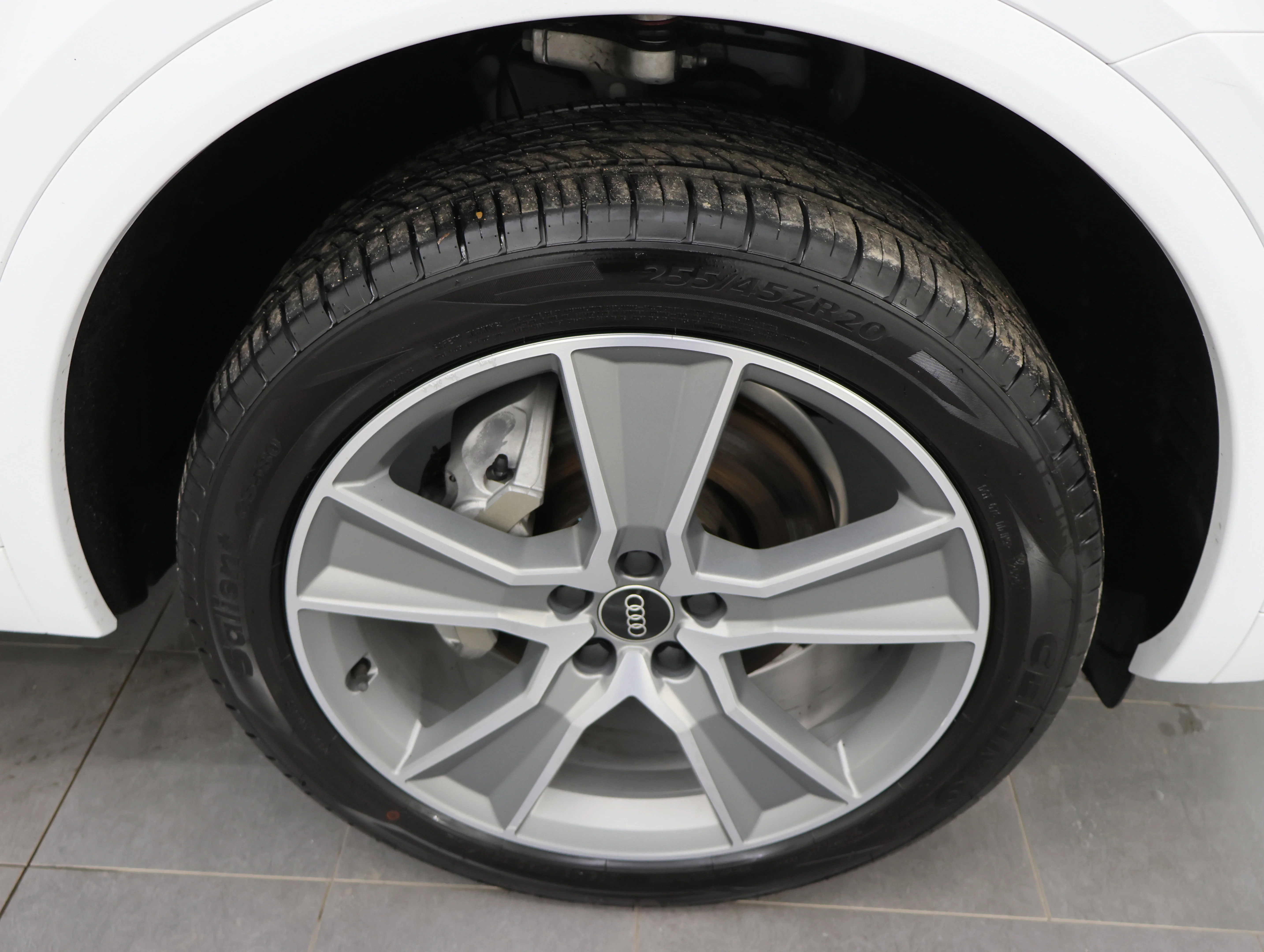 Used 2025 Arkona White Audi 45 S line Premium image 3
