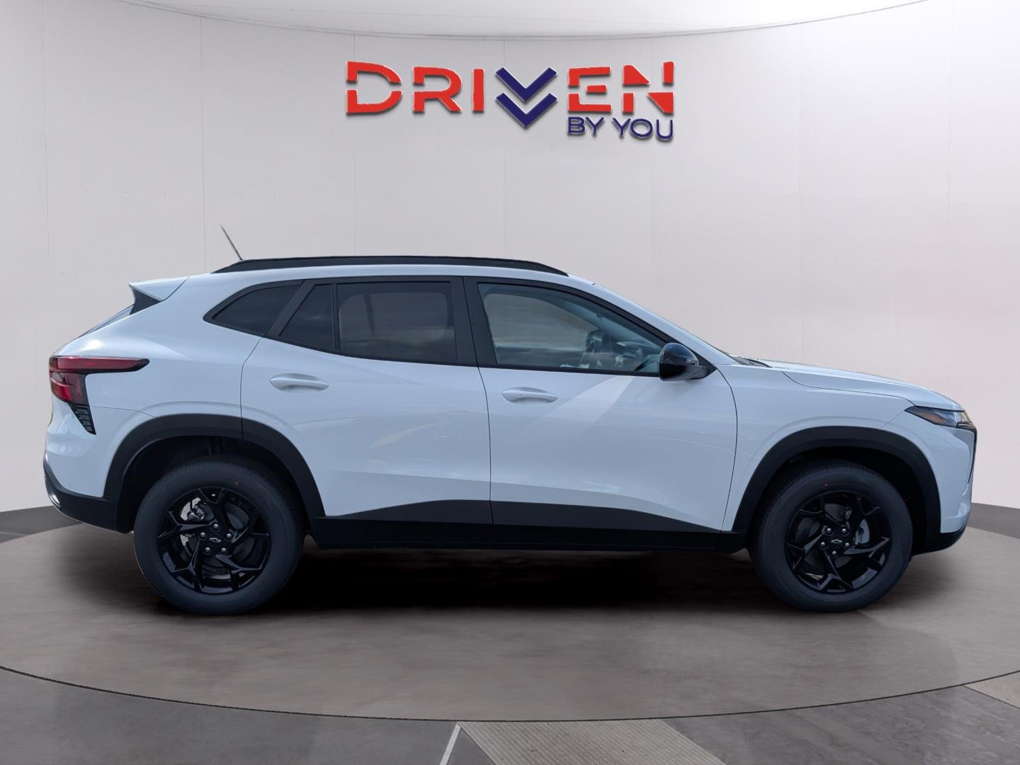 New 2026 Summit White Chevrolet LT image 6