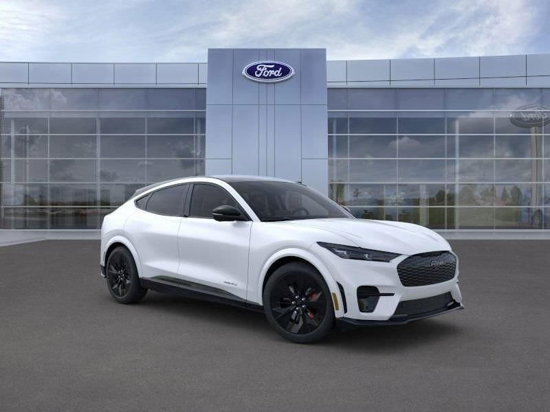 2025 Ford Mustang Mach-E GT - Photo 7