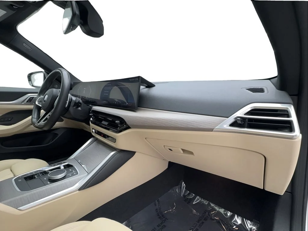 Used 2025 White BMW 430i Gran Coupe image 31