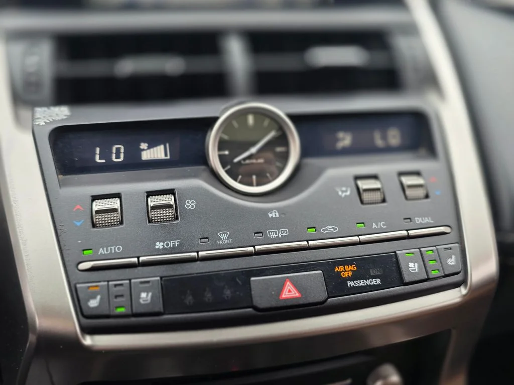 2020 Lexus NX 300 - Photo 31