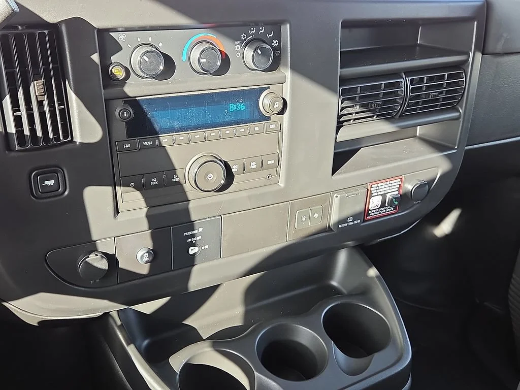 2026 GMC Savana Cargo Work Van - Photo 18