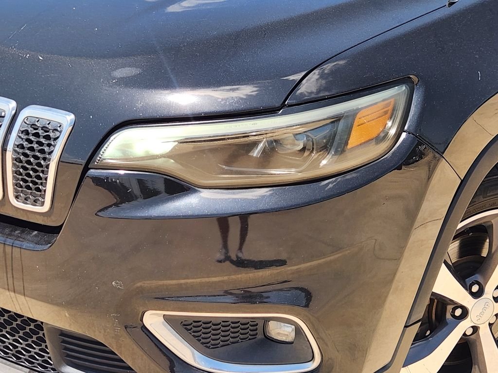 Used 2019 Diamond Black Crystal Pearlcoat Jeep Limited image 11