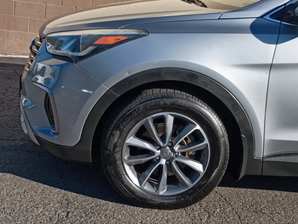 Used 2017 Iron Frost Hyundai SE image 9