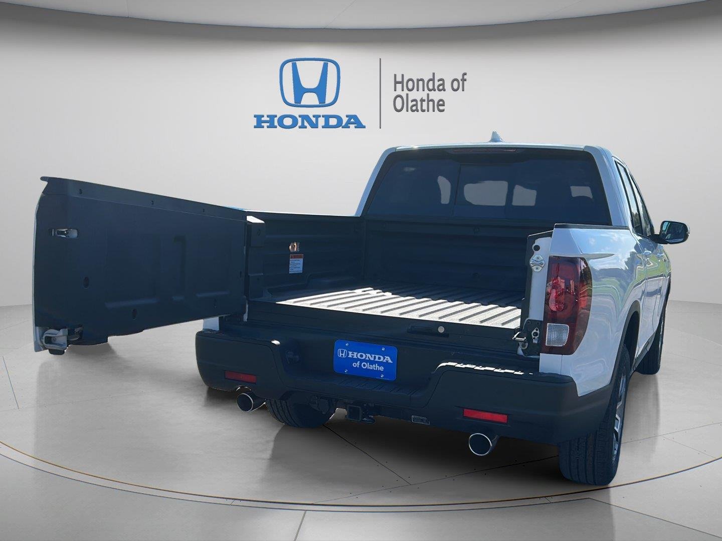 New 2026 Platinum White Pearl Honda RTL image 25
