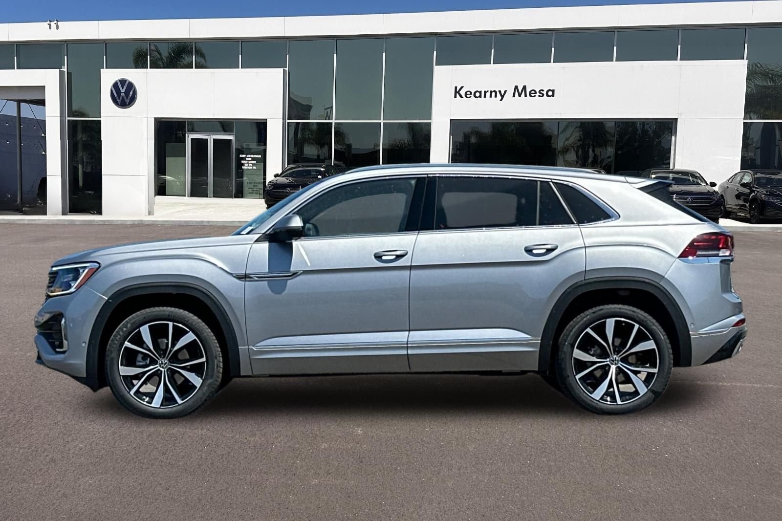 2026 Volkswagen Atlas Cross Sport SEL Premium R-LINE - Photo 7