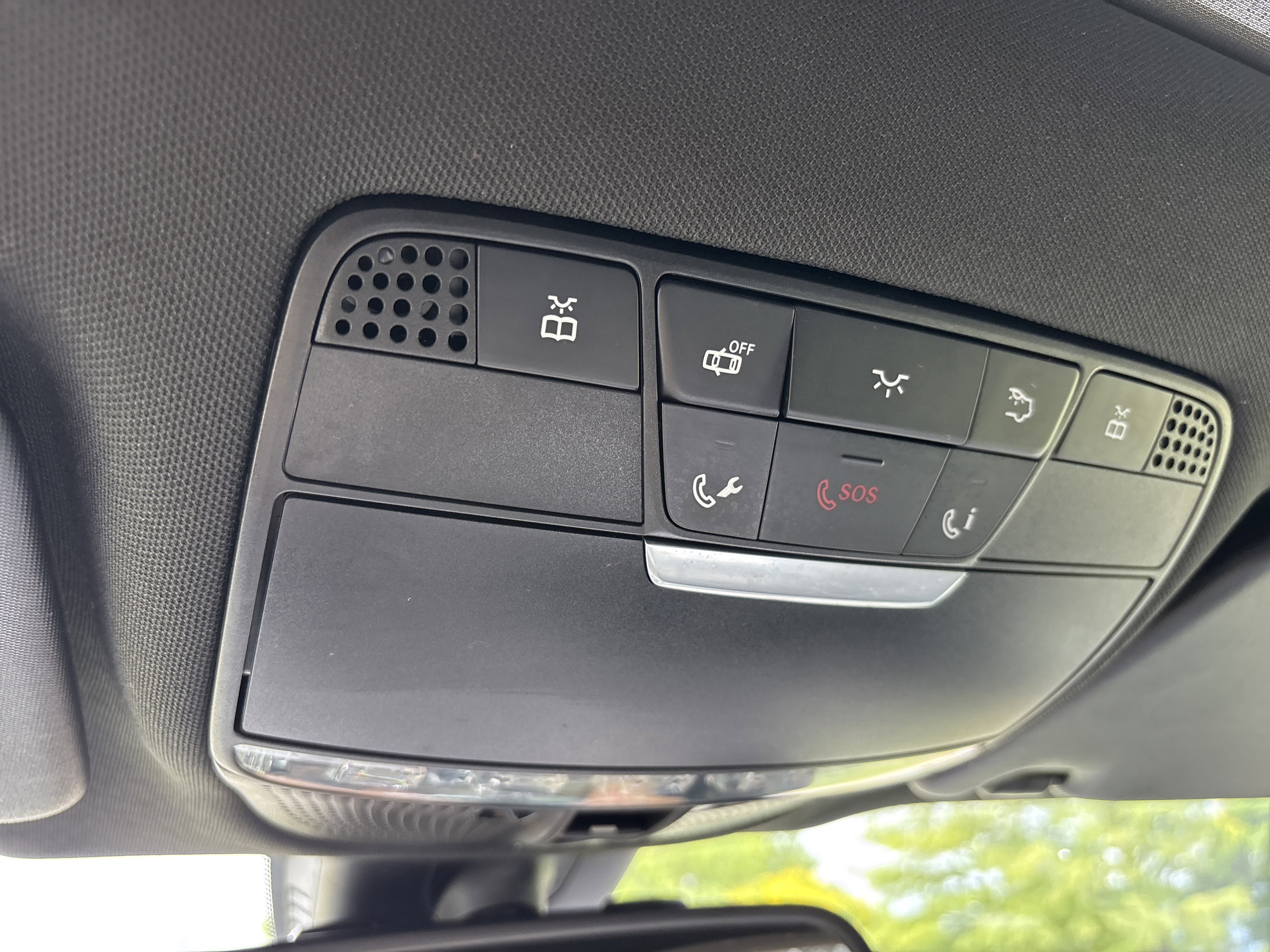 Used 2018 Black Mercedes-Benz GLC 300 4Matic image 37