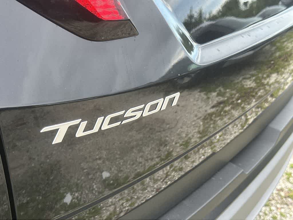 New 2026 Phantom Black Hyundai SE image 10
