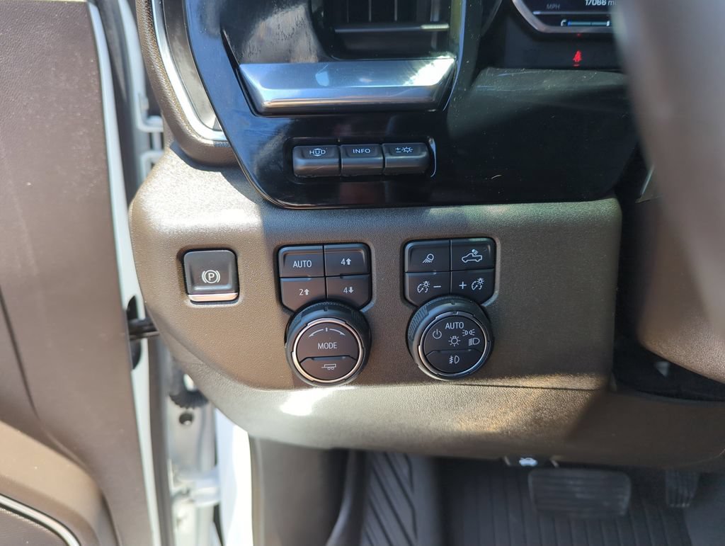Used 2025 Summit White Chevrolet LTZ image 19