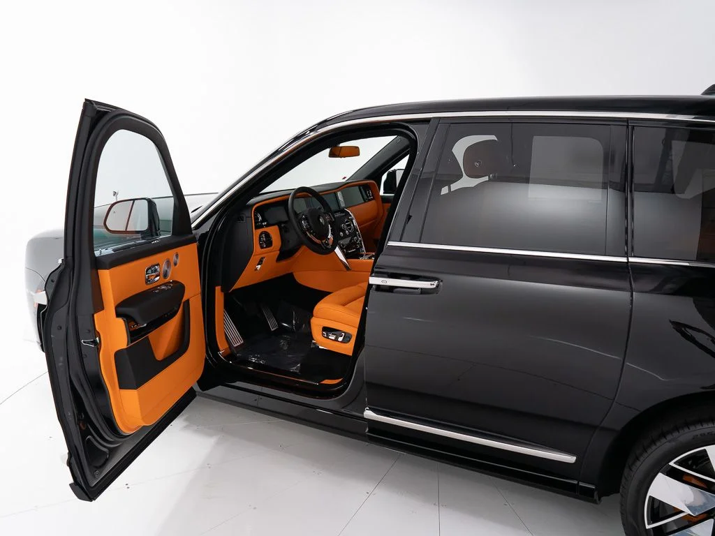 New 2026 Black Diamond Rolls-Royce  image 10