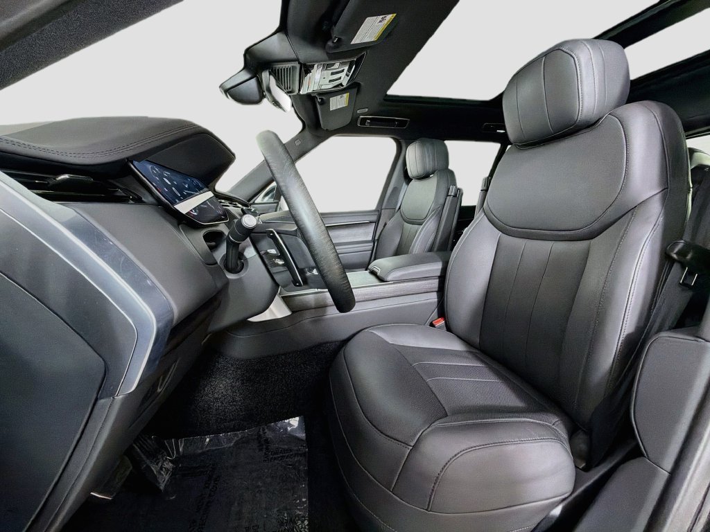 Certified Used 2025 Black Land Rover SE image 22