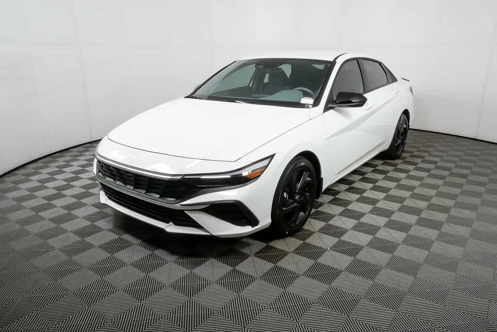 New 2026 Serenity White Hyundai SEL Sport image 4
