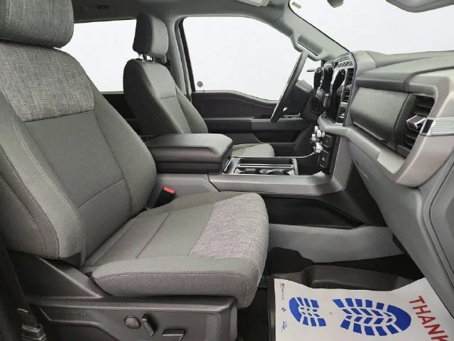 Certified Used 2023 Oxford White Ford XLT image 28
