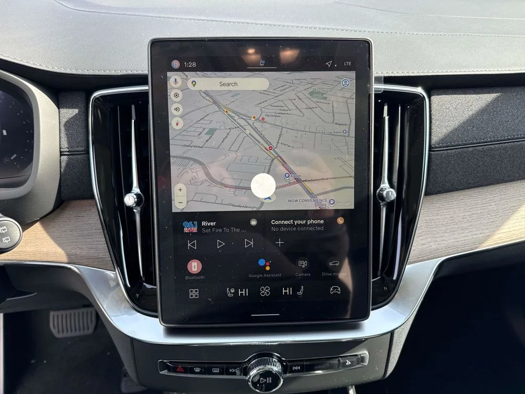 2026 Volvo XC90 Plus - Photo 27