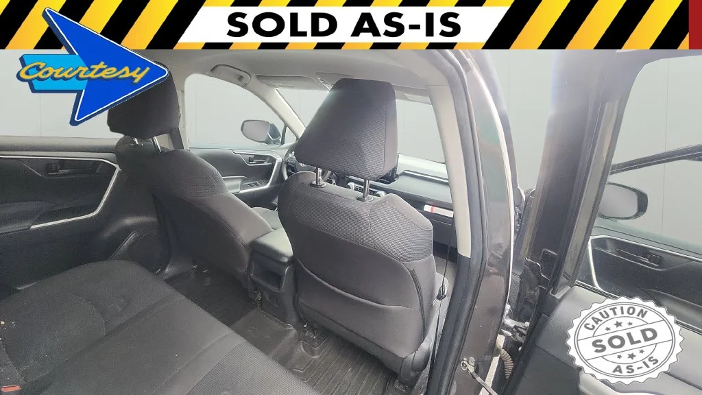 Used 2021 Gray Toyota LE image 10