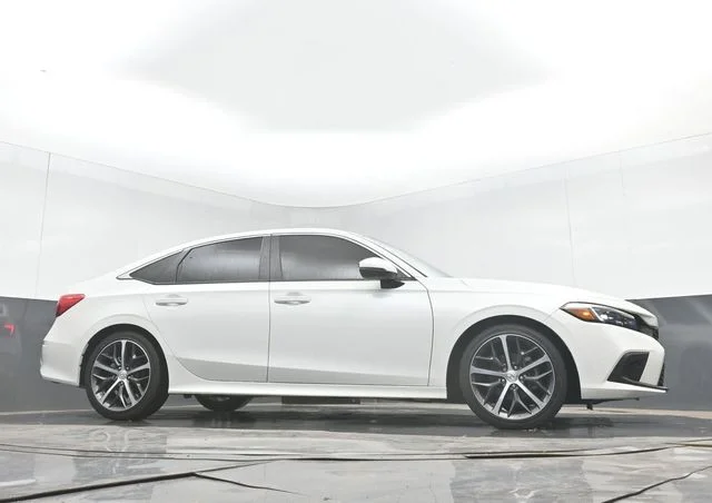 Certified Used 2024 Platinum White Pearl Honda 1.5T 4D TOURING image 48